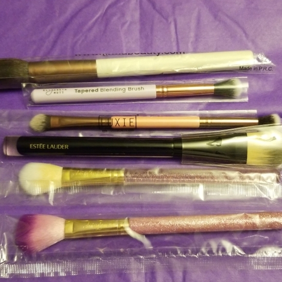 Other - Makeup brushes-set of 5